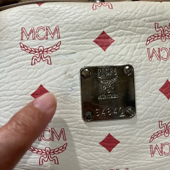 MCM WHITE VISETOS HANDBAG - Picture 6 of 16